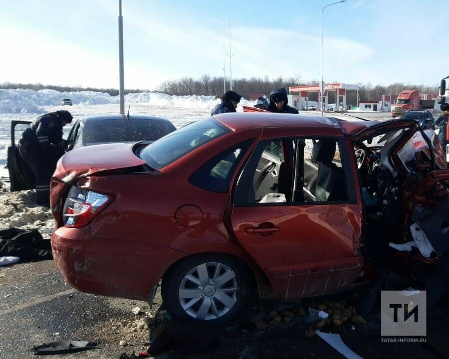 В&nbsp;страшном ДТП на&nbsp;М-7 в Татарстане пострадали пять человек