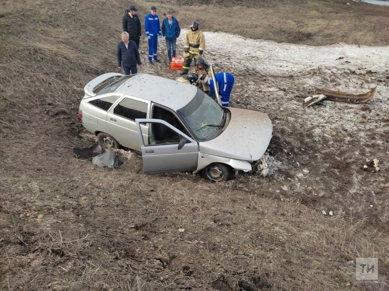 В Татарстане водитель погиб, вылетев с дороги в кювет