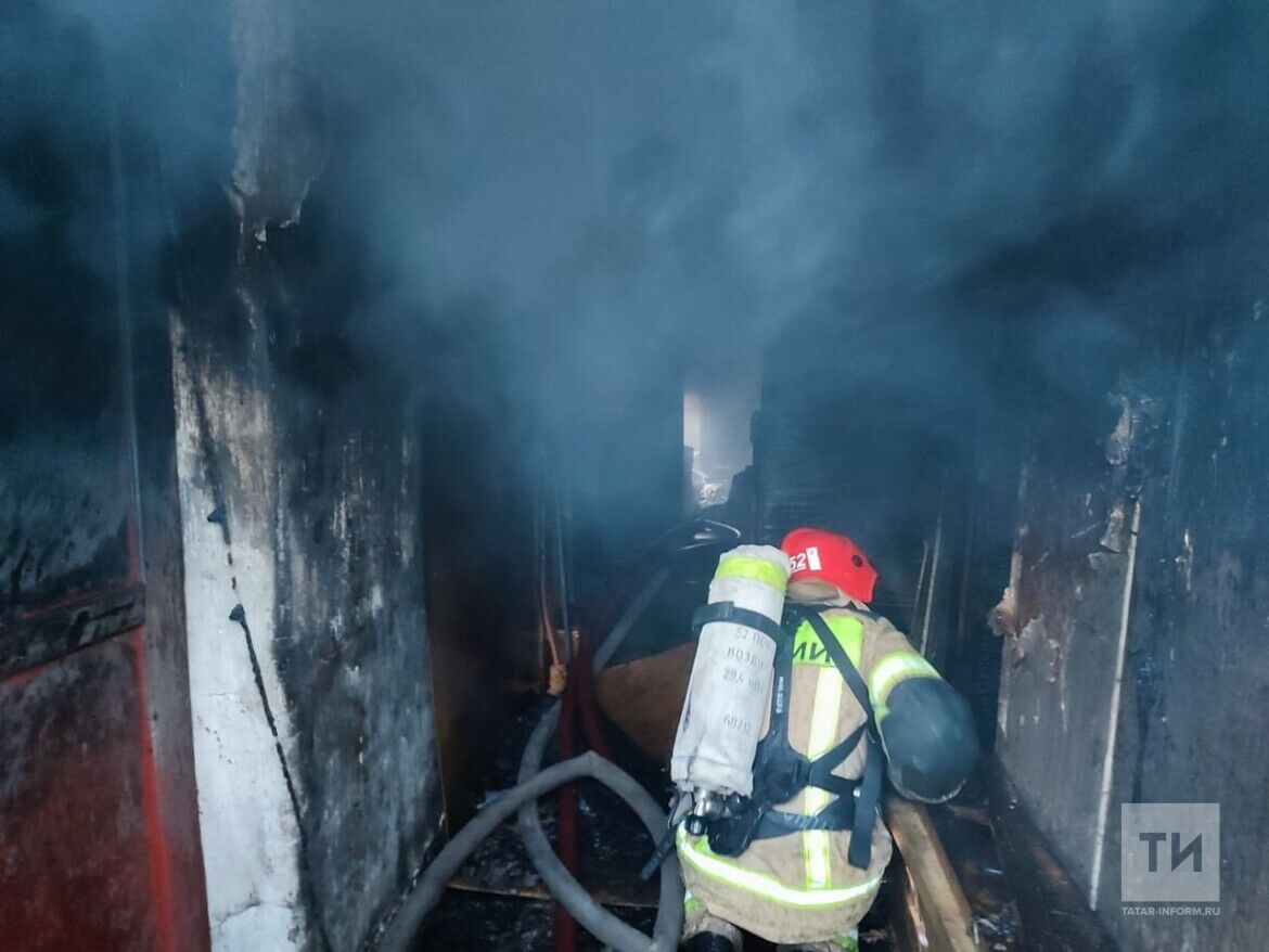 В Татарстане на пожаре в доме погиб мужчина