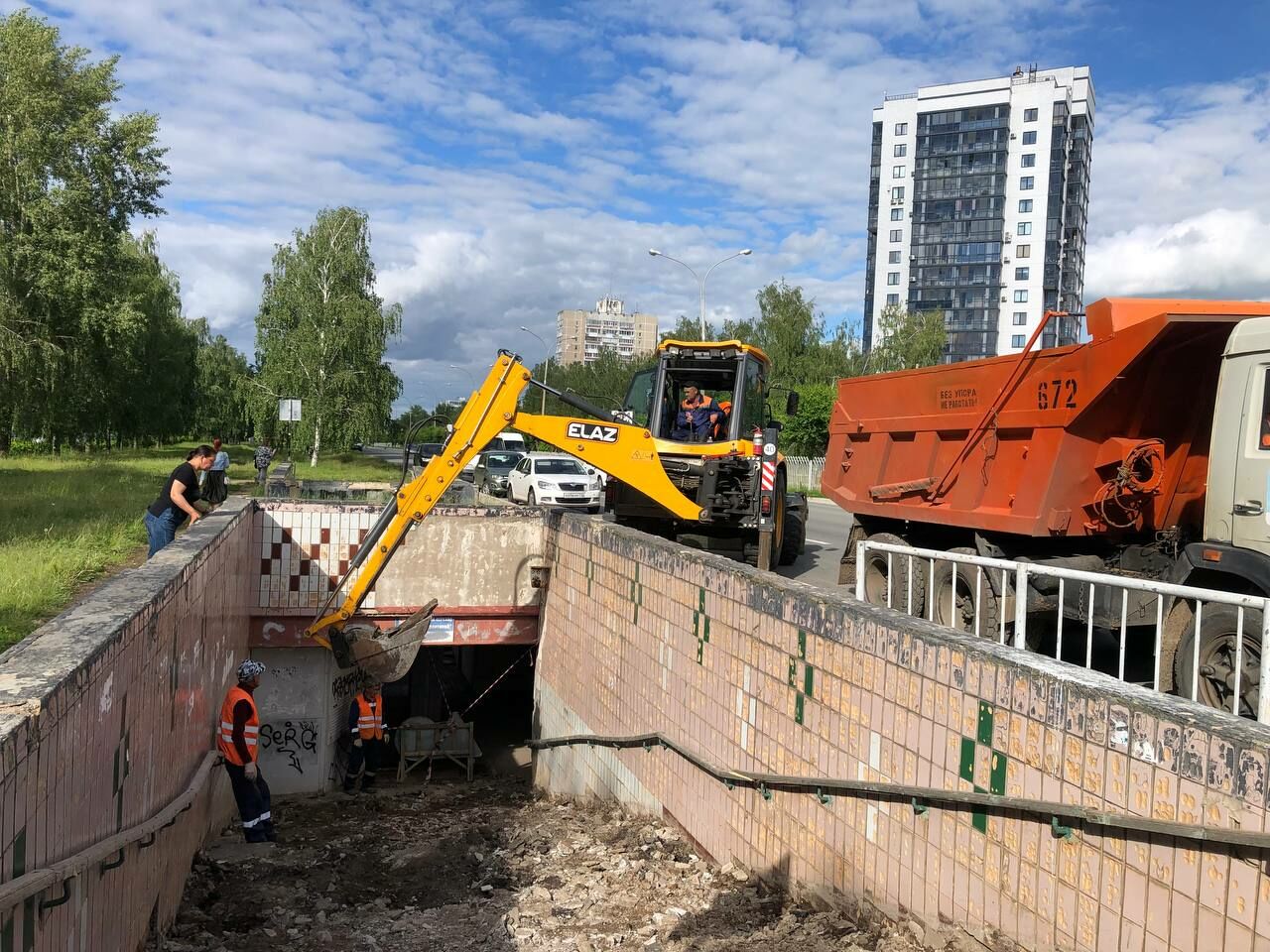 Стартовал ремонт самой разбитой подземки на&nbsp;остановке «Домостроителей» в&nbsp;Челнах