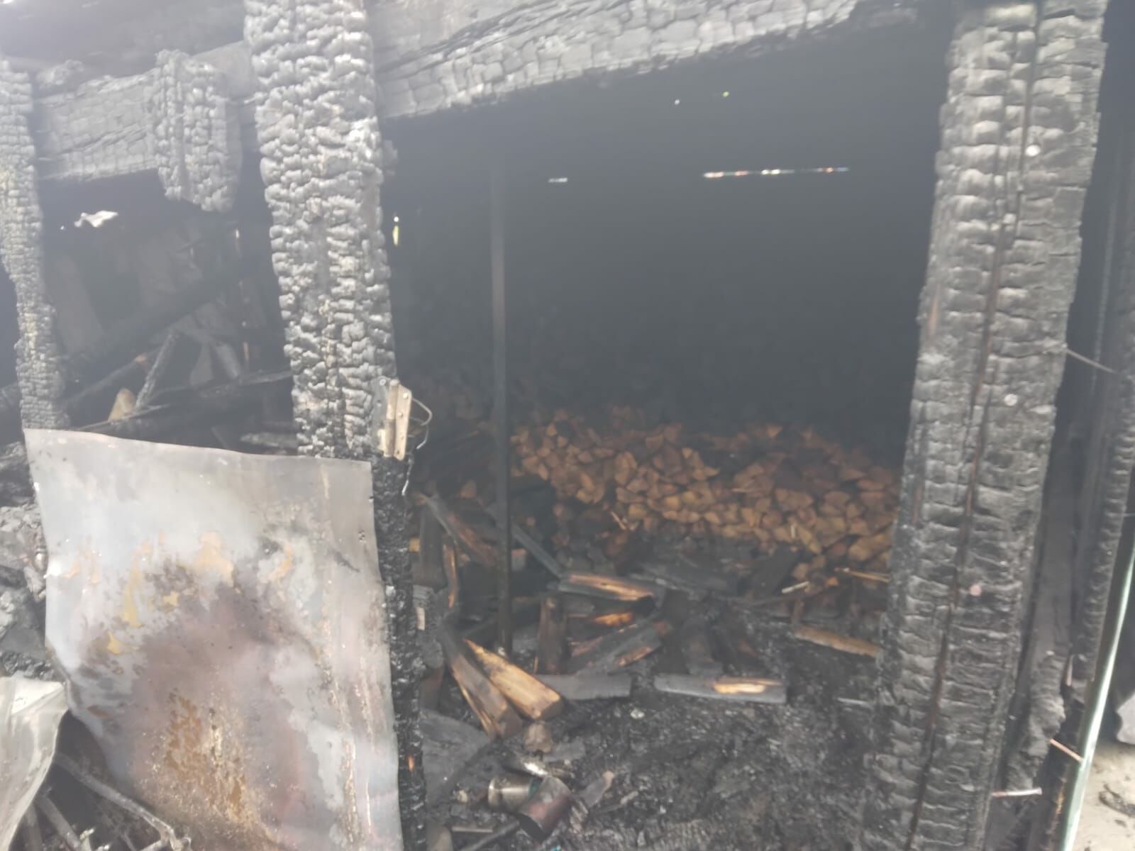 В Татарстане во время тушения пожара в частном доме обнаружено тело подростка