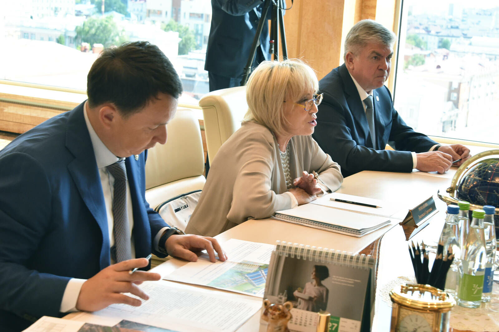 Рустам Минниханов и глава представительства Haier в РФ обговорили вопросы реализации проектов в Челнах