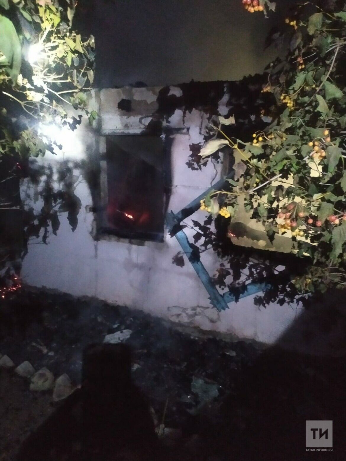 В деревне под Челнами сгорел дом, внутри найдено тело мужчины