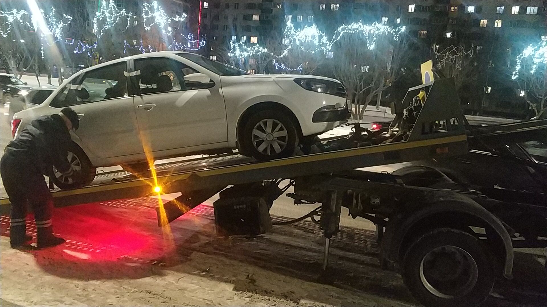 Житель Челнов лишился автомобиля из-за неуплаты штрафов