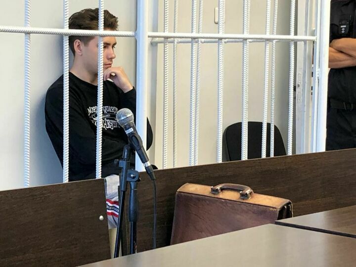 Сын-игроман, убивший отца, дал показания в суде Челнов