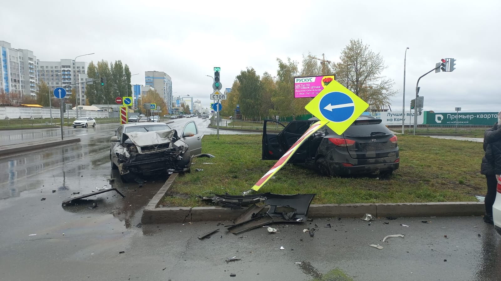 В&nbsp;Челнах произошло серьезное ДТП с&nbsp;двумя легковушками