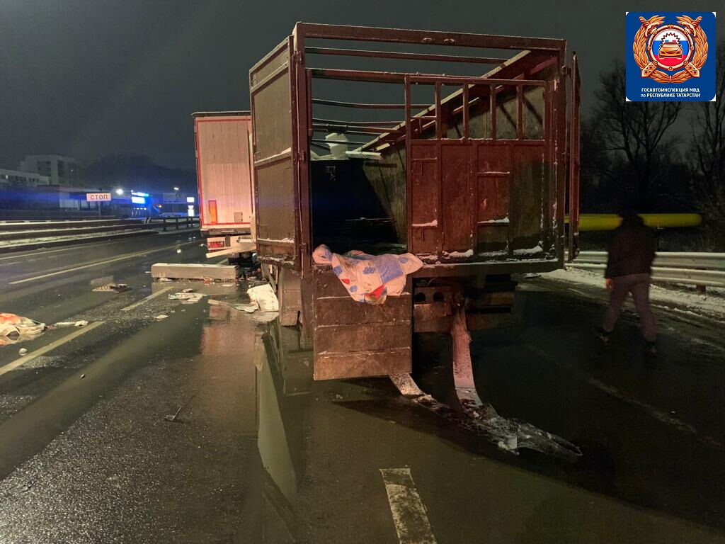 Стали известны подробности смертельного ДТП в&nbsp;Челнах с&nbsp;двумя грузовиками (фото + видео)