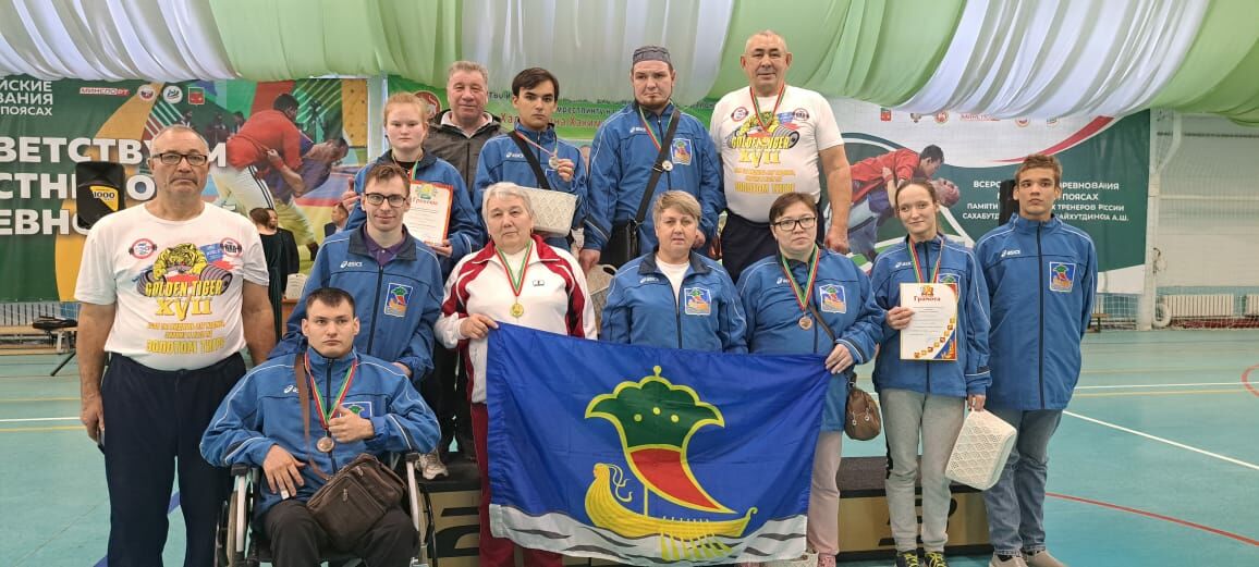 Спортсмены с ОВЗ из Набережных Челнов завоевали 14 медалей по армрестлингу