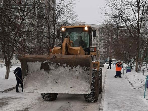 Ночью на уборку снега в Набережных Челнах вышло 86 единиц спецтехники