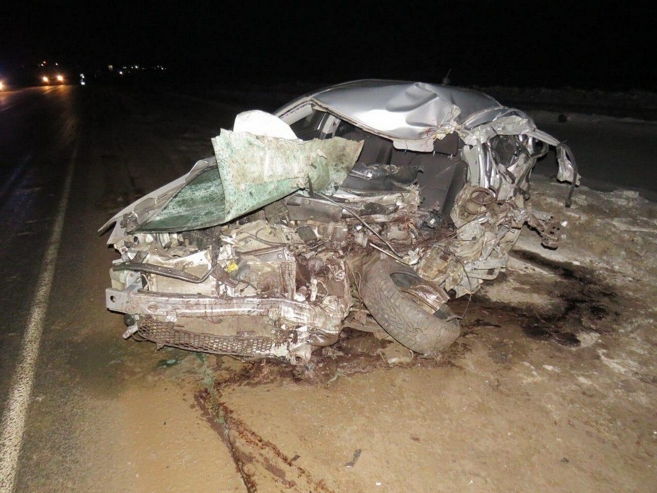 В Татарстане на трассе в ДТП с фургоном погиб 33-летний водитель легковушки