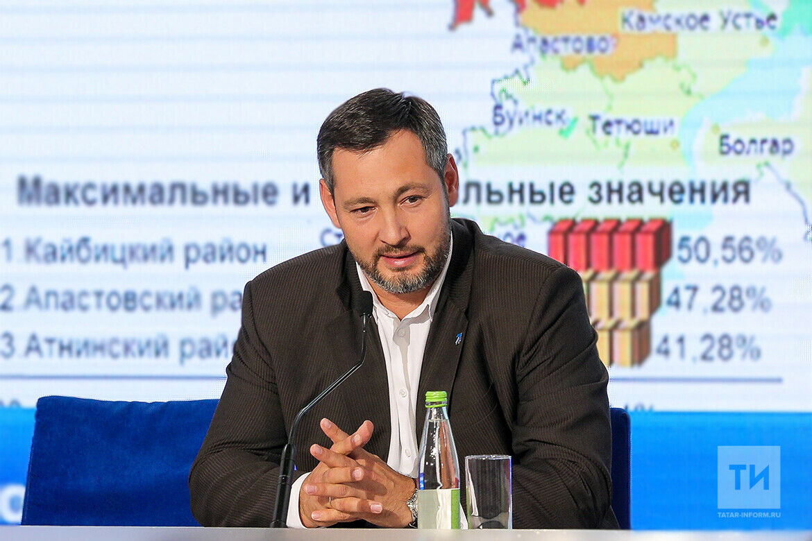 Вице-премьер РТ&nbsp;Олег Коробченко покинул партийное руководство