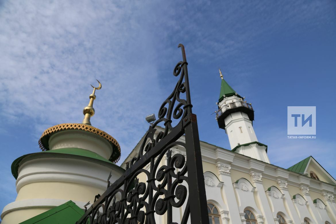 Стало известно, что праздничный намаз Ураза-байрама в&nbsp;городах&nbsp;РТ пройдет позже обычного