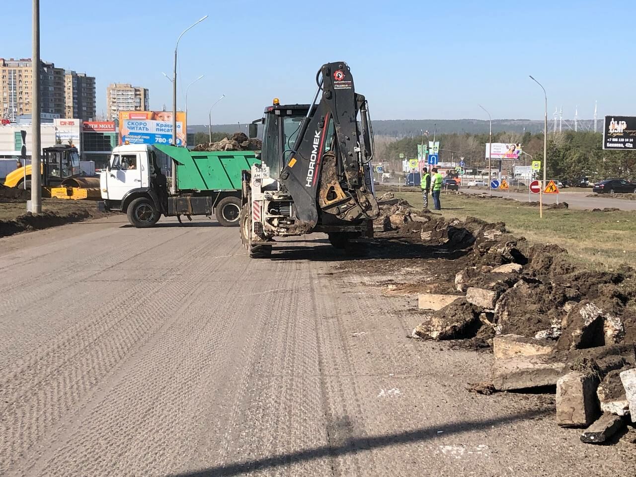 В&nbsp;Челнах на&nbsp;проспекте Хасана Туфана стартовал ремонт