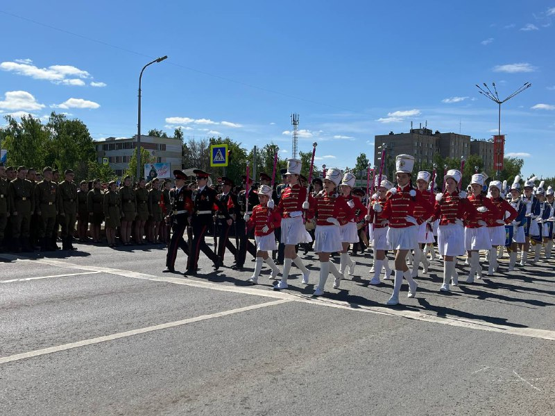 В Набережных Челнах состоялся парад, посвященный Дню Победы