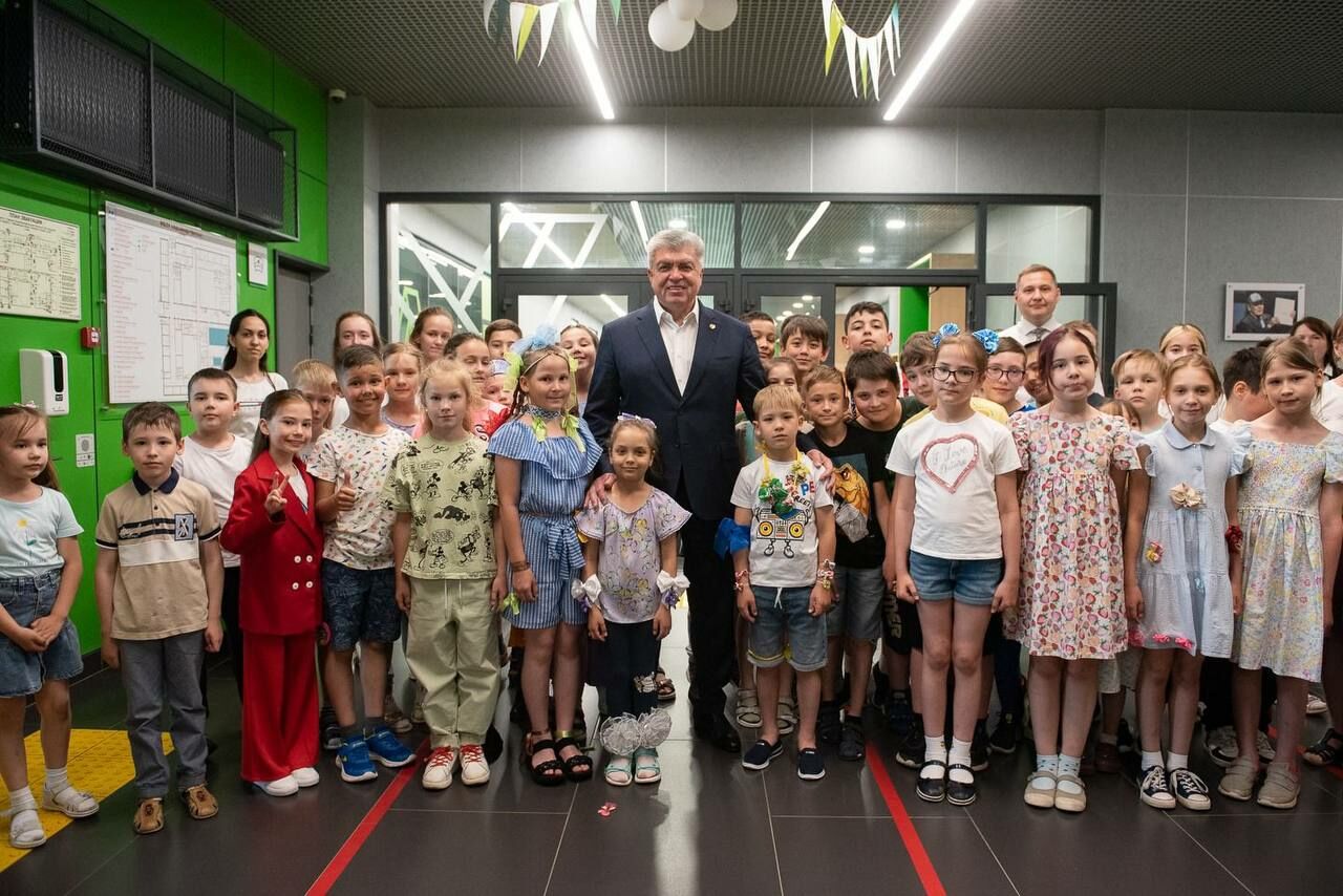 Наиль Магдеев поздравил юных челнинцев с Днем защиты детей