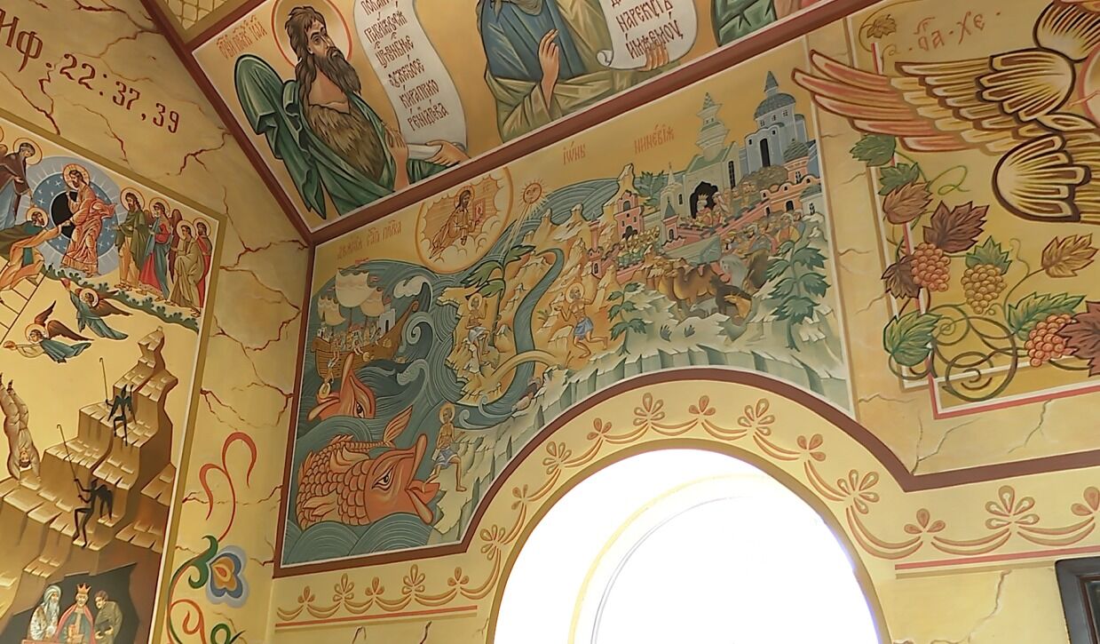 В Набережных Челнах в храме Святого Георгия Победоносца завершили роспись стен