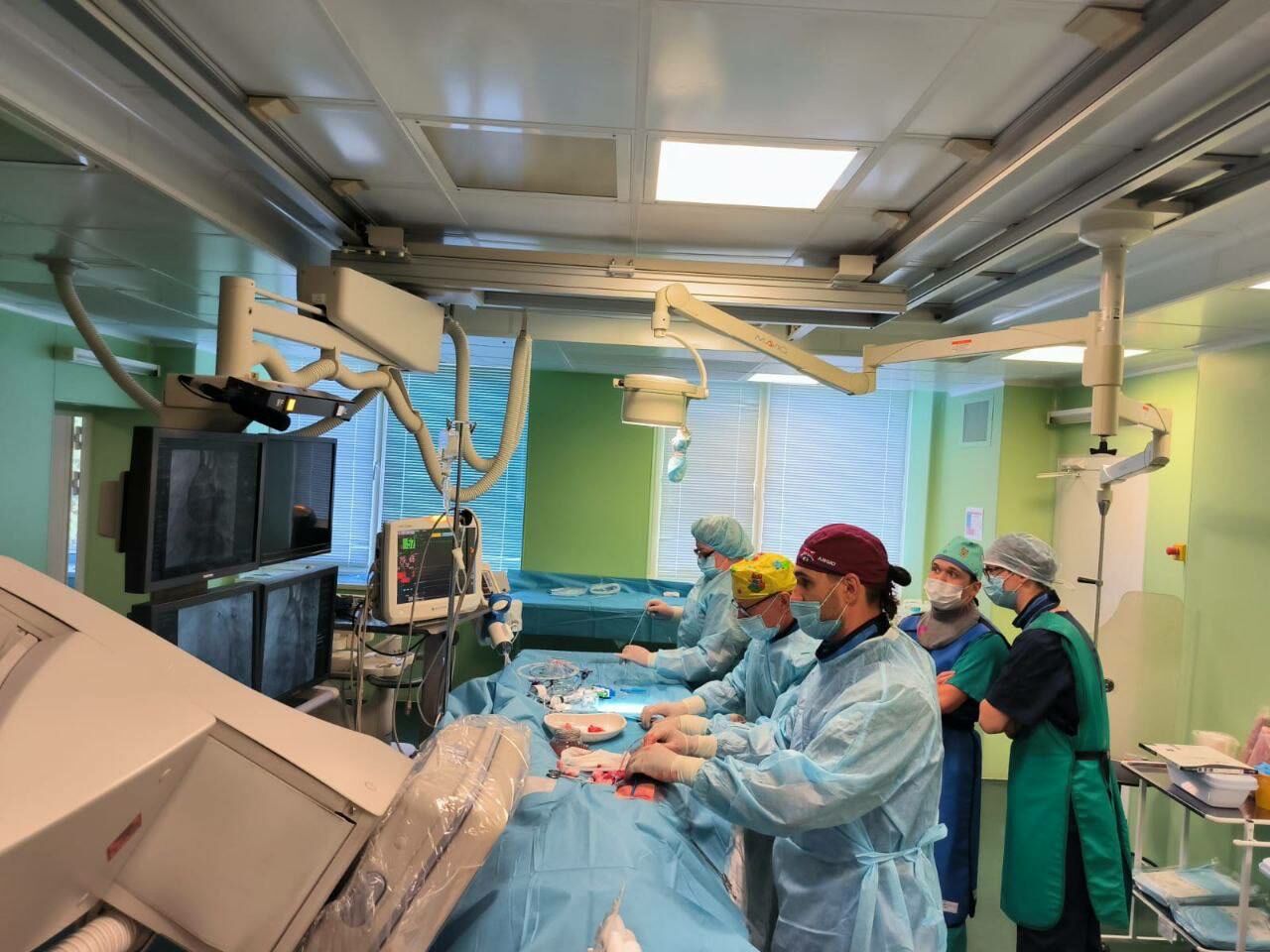 Хирург из Челнов установил 15-летнему подростку стент в аорту в ДРКБ
