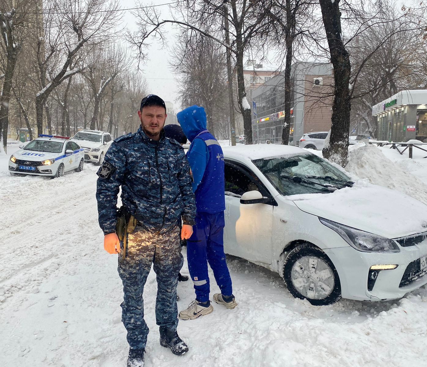 Судебные приставы задержали таксиста, сбившего студенток в Казани