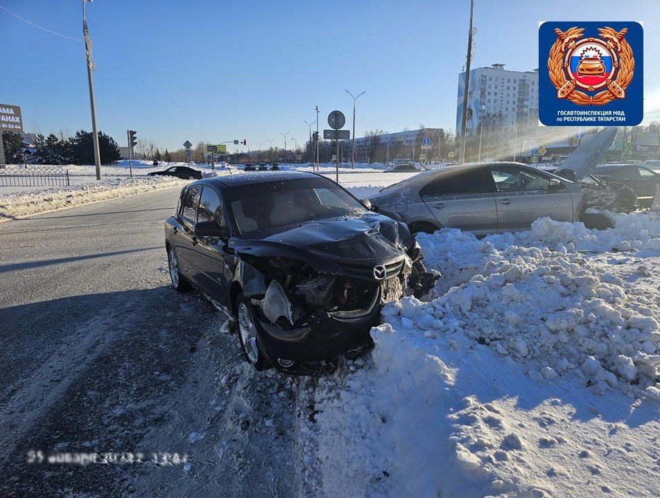 В Челнах произошло ДТП с участием двух автомобилей