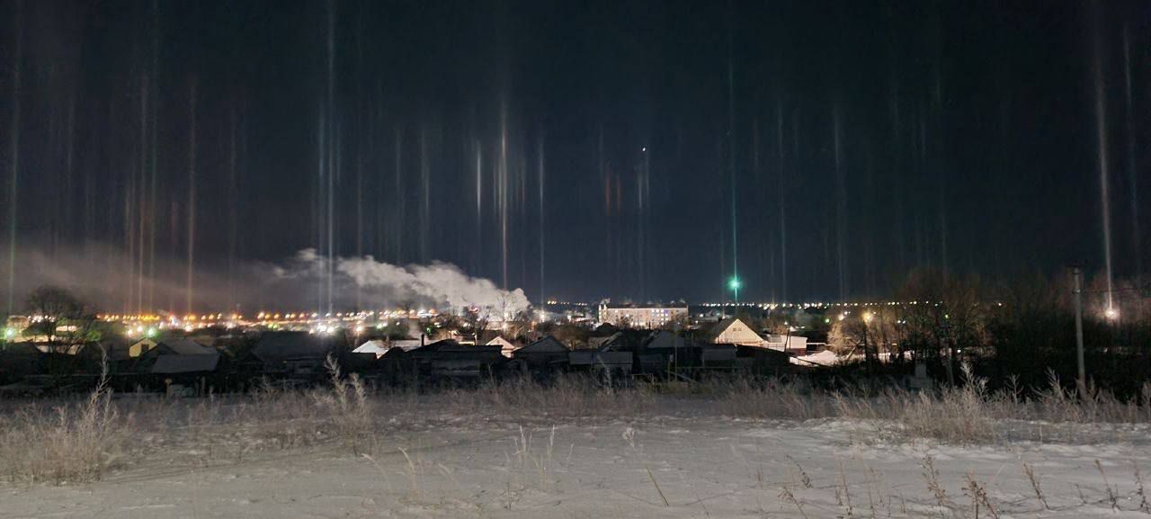 В Татарстане жители заметили световые столбы