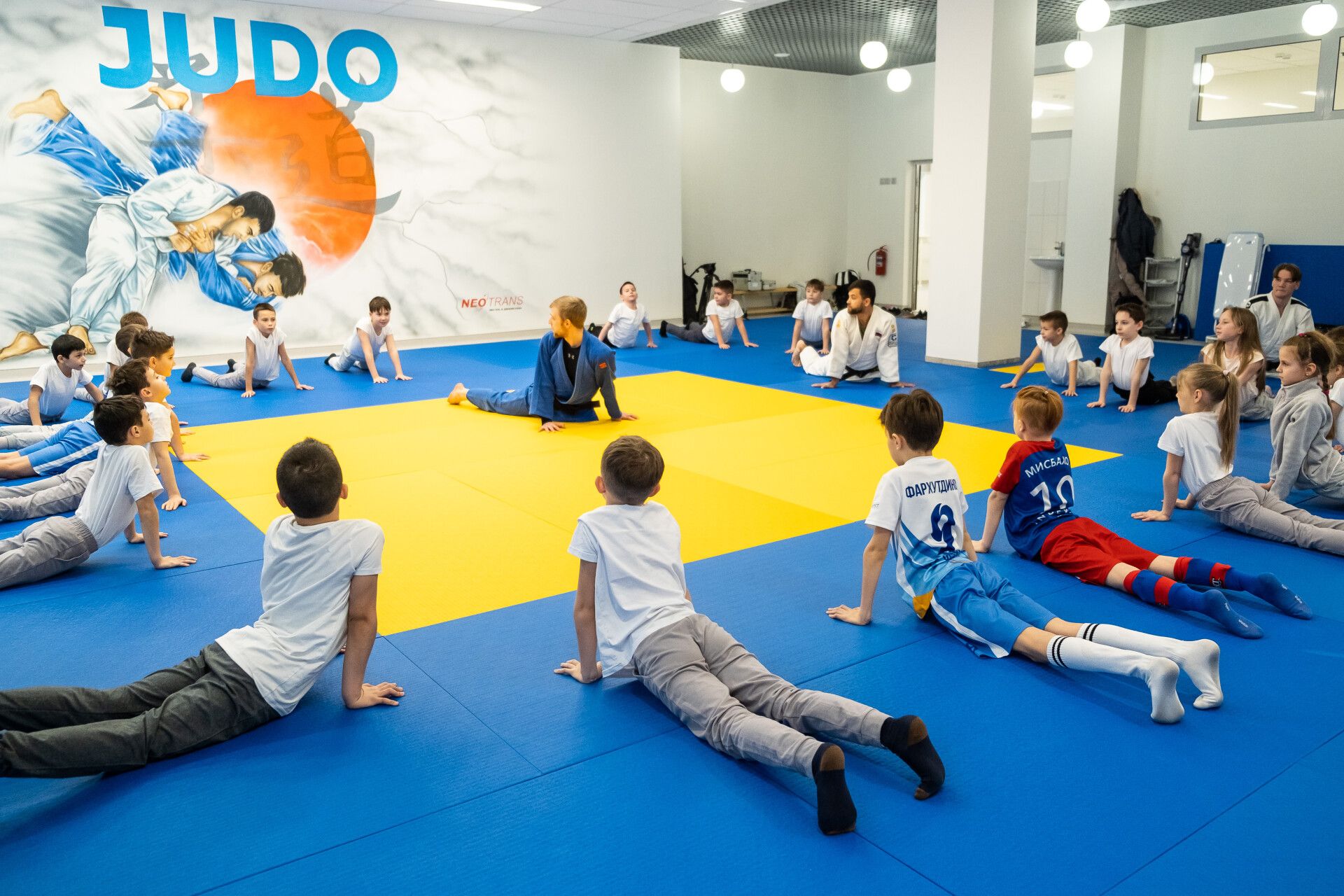 В Казани провели открытые уроки проекта Федерации дзюдо России «Мой первый пояс дзюдо»