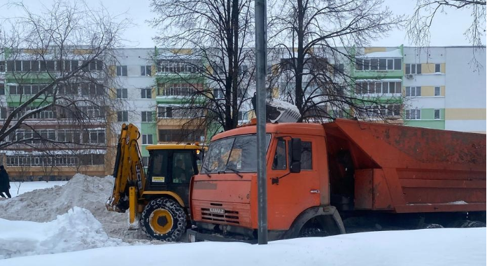 В Челнах МУП «ПАД» ведут  активную борьбу с заснеженными участками