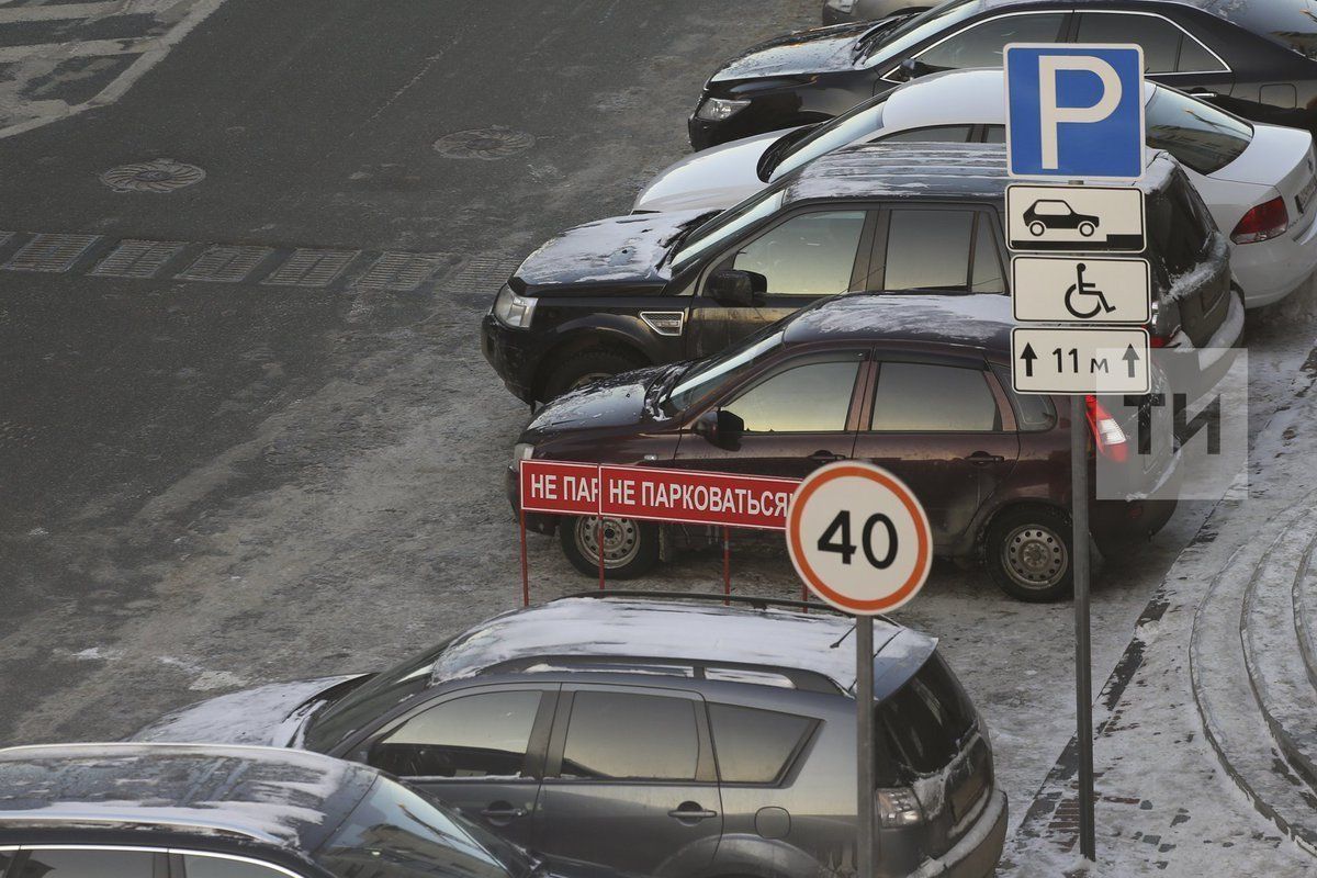 «Спасибо за будущий штраф»: водители Казани пожаловались на проблемную оплату парковок