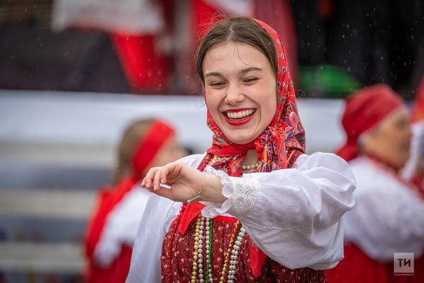 История Дня смеха: происхождение, традиции и обычаи