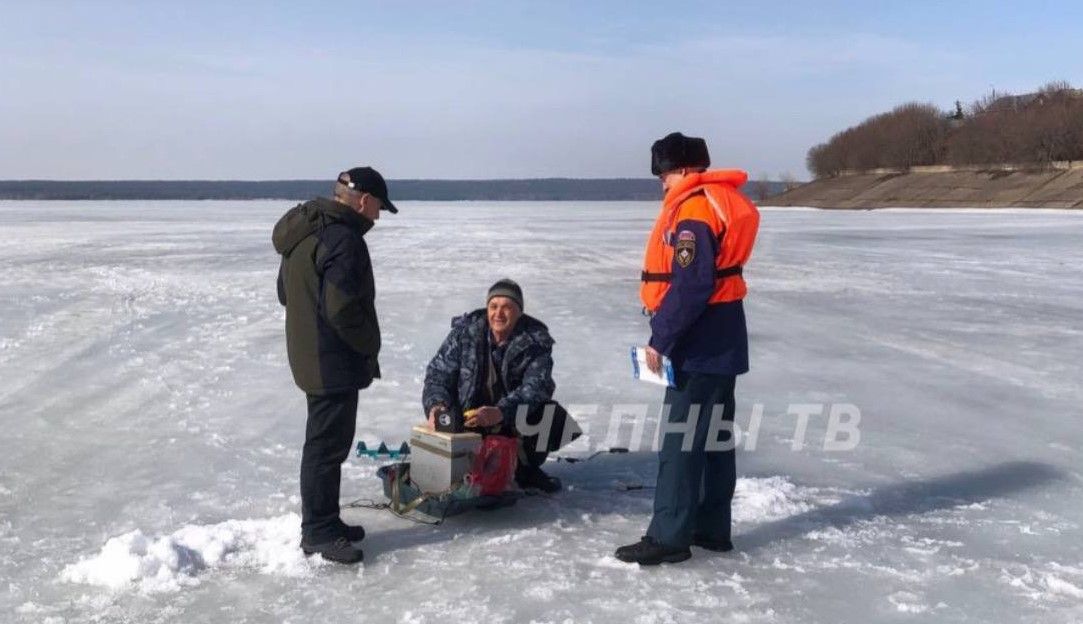 В Татарстане поймали шесть рыбаков вышедших на тонкий лёд