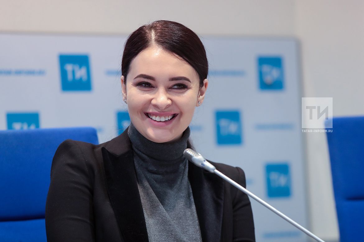 Певица Эльмира Калимуллина получила звание народной артистки Татарстана