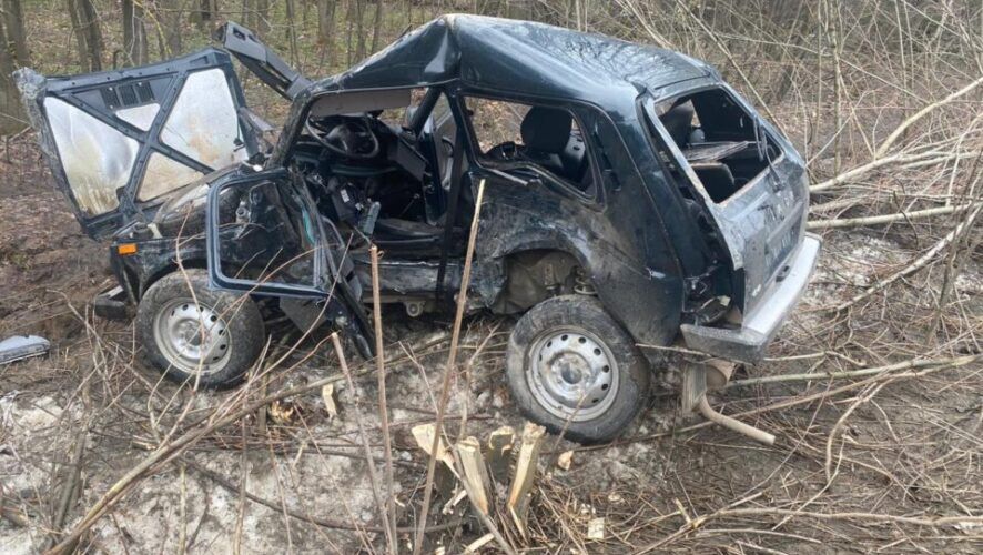 В Татарстане в ужасной аварии под Зеленодольском погиб водитель «Нивы»