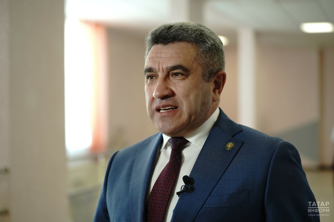 Глава Минобрнауки Татарстана предложил готовить в КФУ переводчиков для министерств и ведомств
