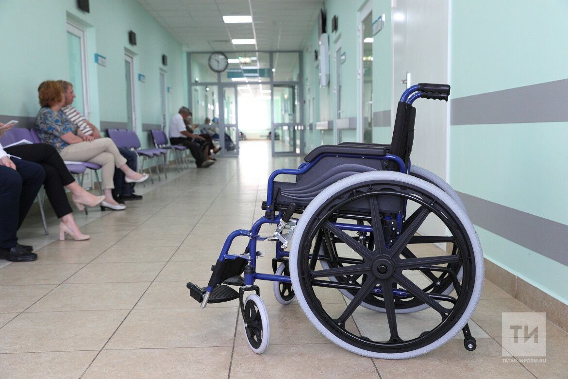 Госдума приняла закон о запрете списания долгов с пенсий инвалидов