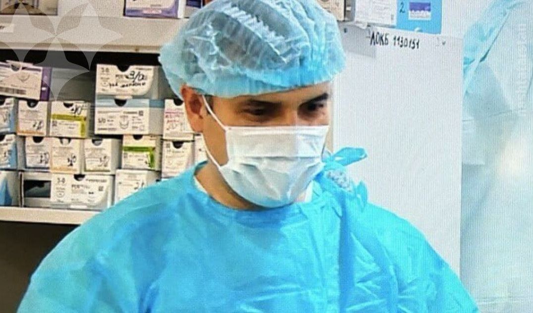 Министр здравоохранения Татарстана провел три операции в Лисичанске