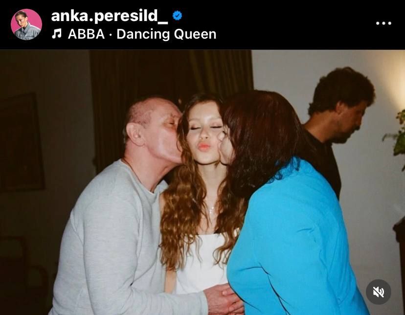 Актрисе Анне Пересильд исполнилось 15 лет, публикуем фото с дня рождения