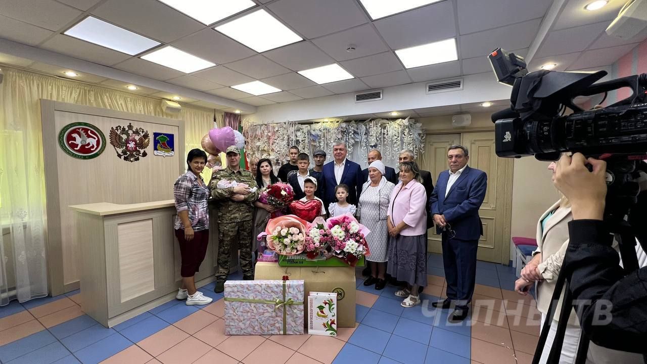 В КДМЦ состоялась торжественная выписка новорожденной и супруги военнослужащего