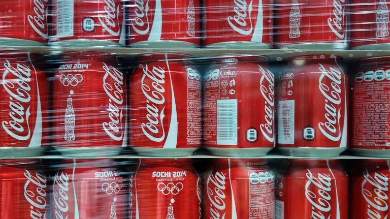 Суд обязал Coca-Cola выплатить рекордный налоговый штраф в США