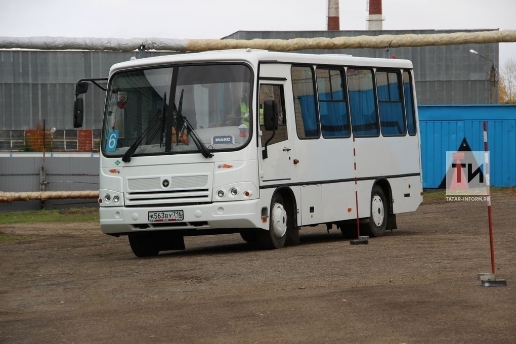 В Елабуге мужчина угнал автобус с пассажирами