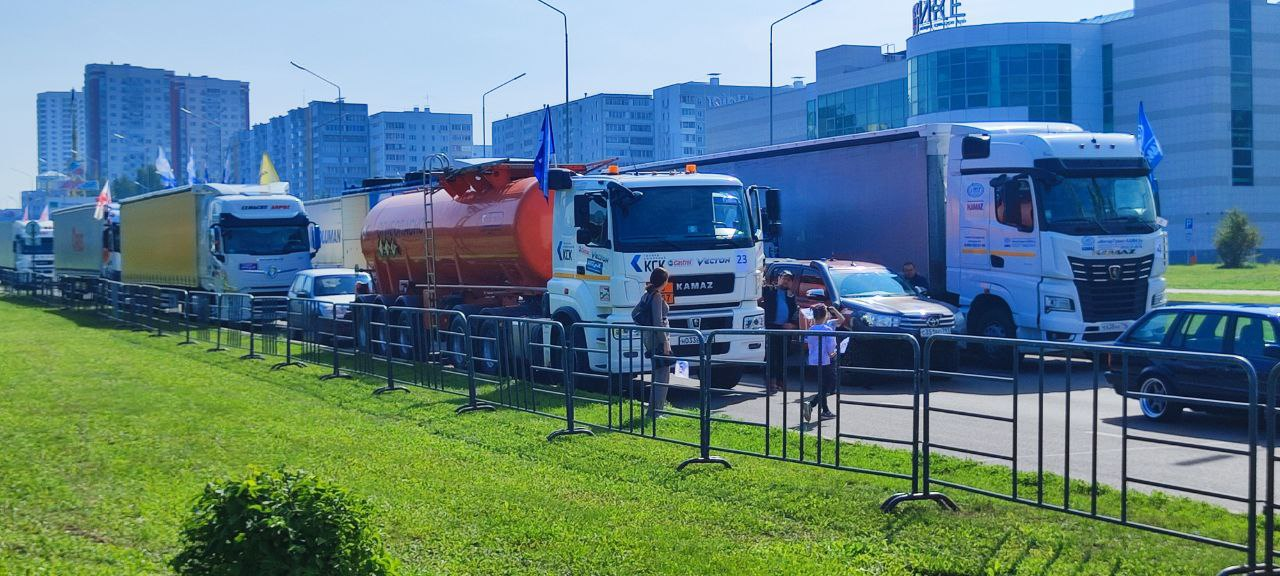 В Челнах стартовал Кубок Мэра по мастерству водителей магистральных автомобилей