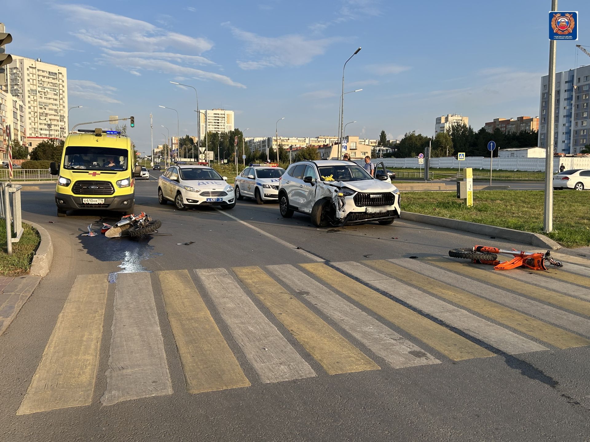 ДТП в Набережных Челнах: мотоциклист и его пассажирка госпитализированы в реанимацию