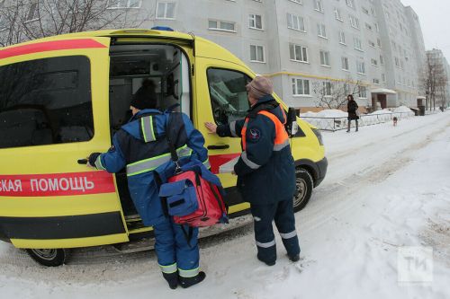 В центре Казани легковушка сбила школьницу на переходе