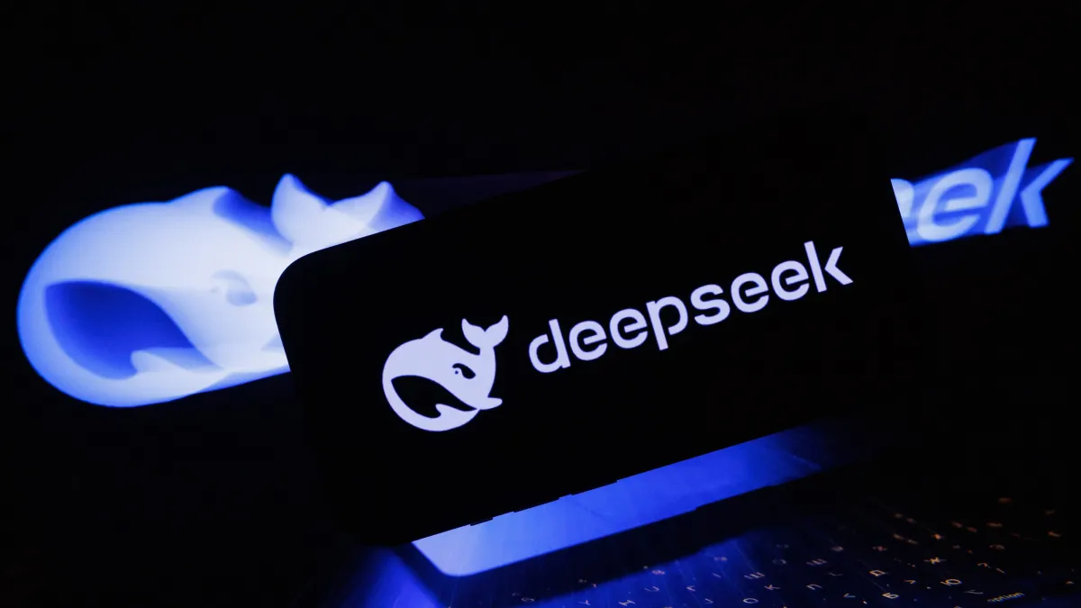 Хакеры взломали китайскую нейросеть DeepSeek