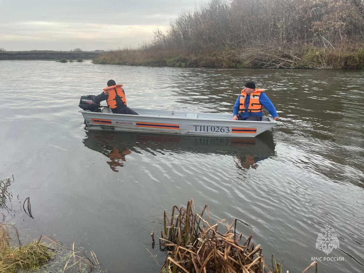 В Азнакаевском районе третьи сутки ищут утонувшего рыбака