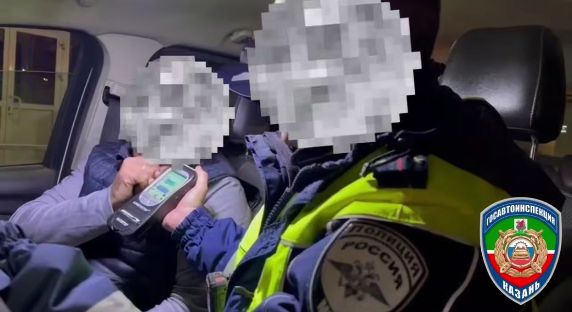 В Казани поймали пьяного водителя Subaru на улице Фучика