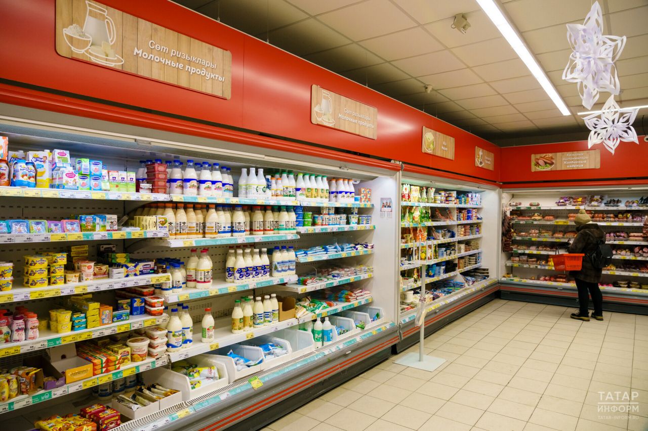 Россияне стали меньше покупать продукты: продажи упали на 5% из-за подорожания