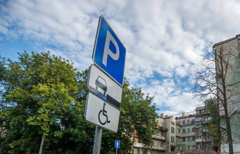 В Казани парковки станут бесплатными на ноябрьские праздники