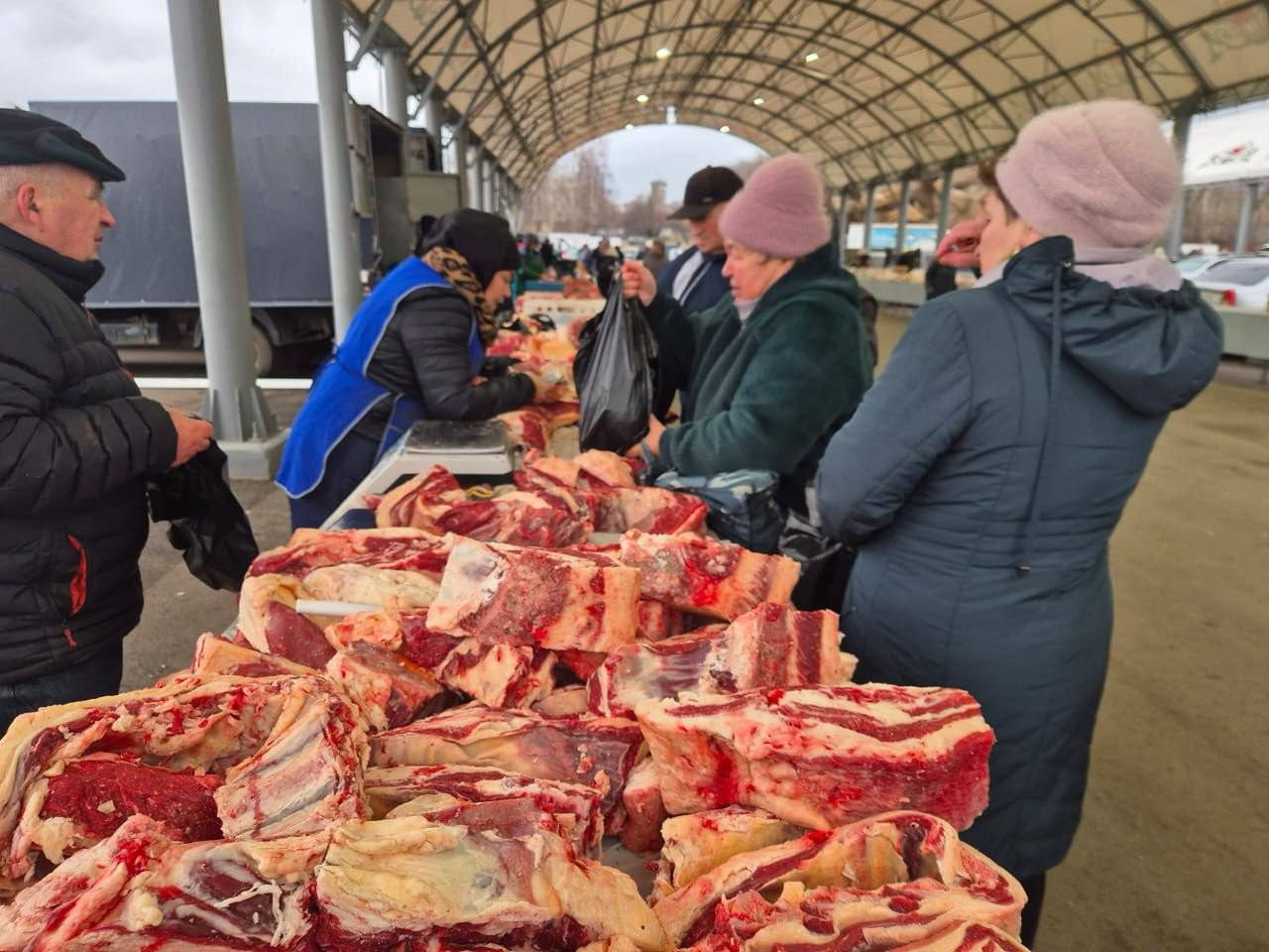 В Челны завезли 410 тонн продукции для сельхозярмарок