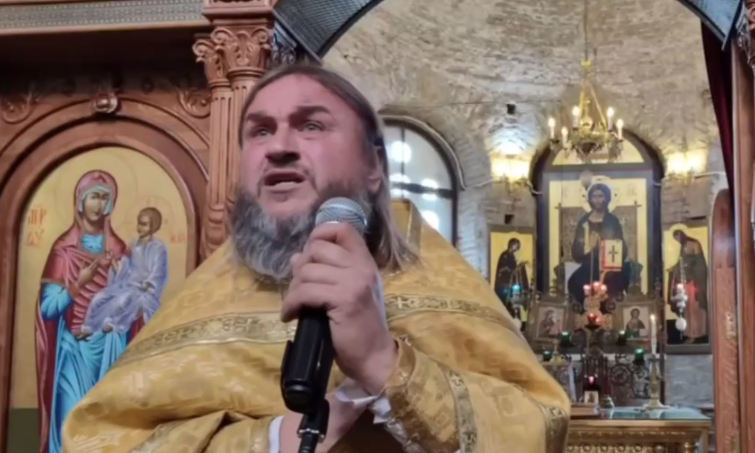 В РПЦ заявили, что женщина «не может существовать без мужа»