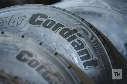 ГИБДД Татарстана предупредила о гололедице и призвала сменить шины