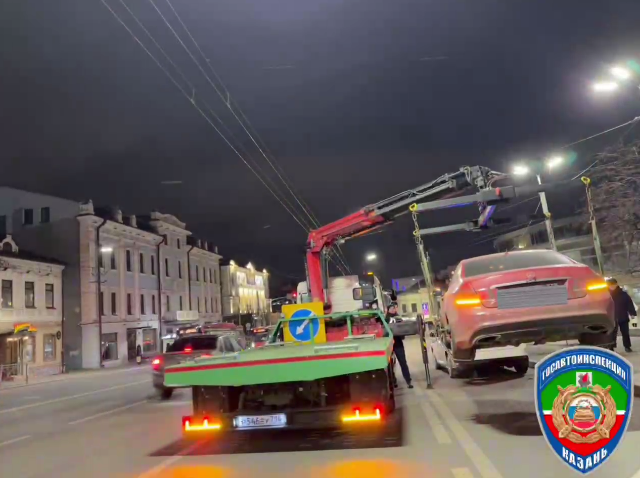 В Казани задержали водителя Mercedes с долгами по штрафам на 164 тысячи